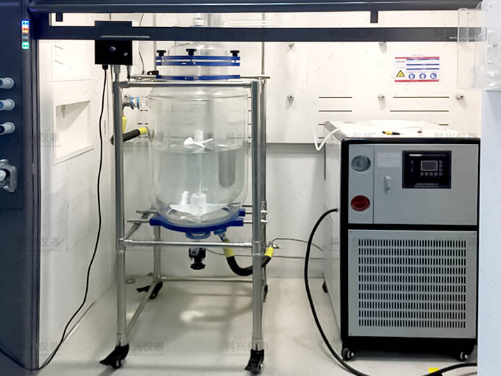 上?？婆d儀器與某公司合作